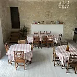 Castle Century Xii Vila Soupex